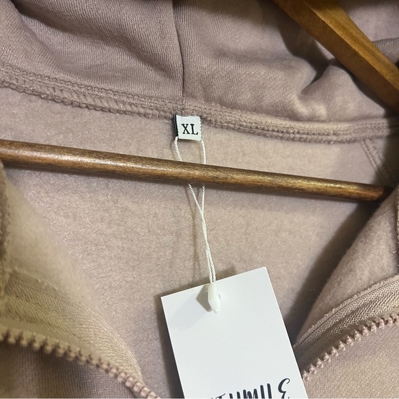 NWT Women's Cropped Half Zip Taupe Hoodie, XL - Picture 5 of 7